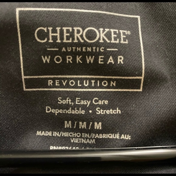 Men’s Cherokee V Neck Scrub top and Jogger Pants - Picture 2 of 4